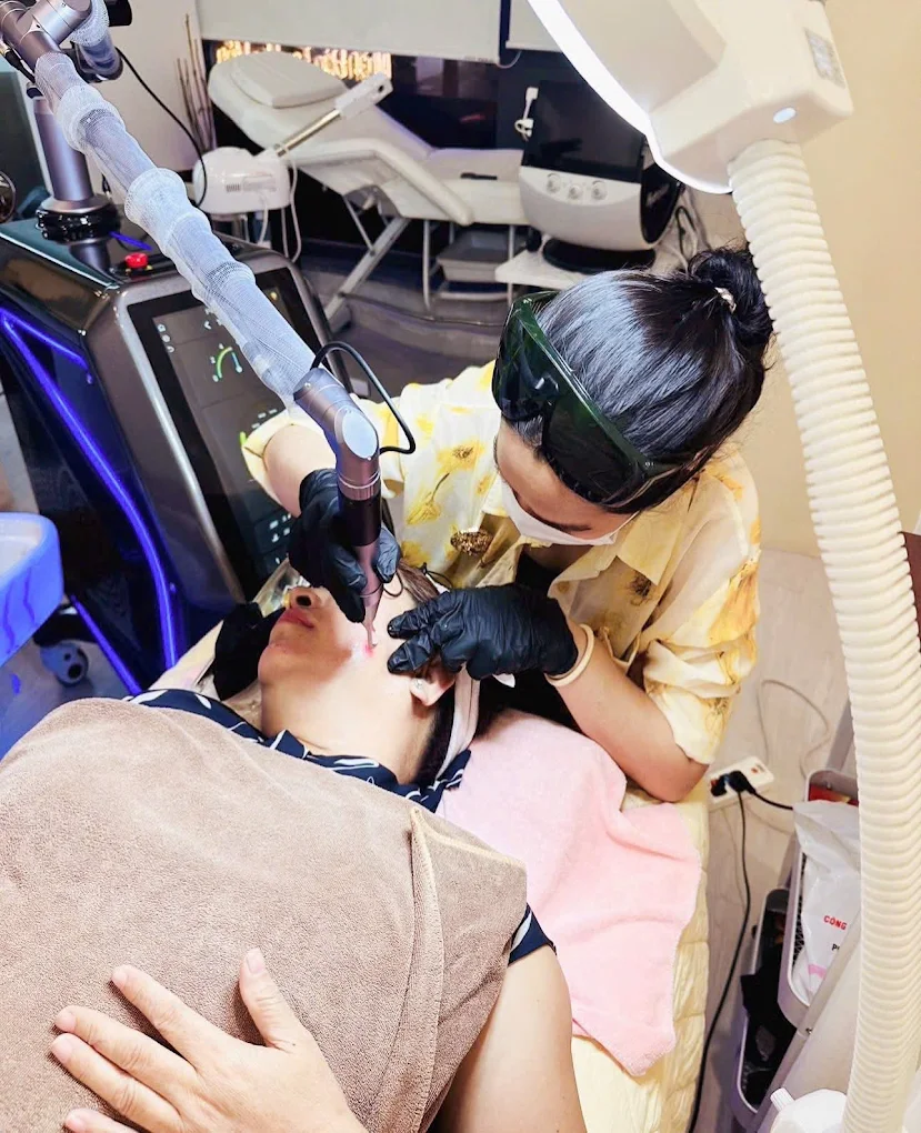 RADIANT SKIN & BROWS