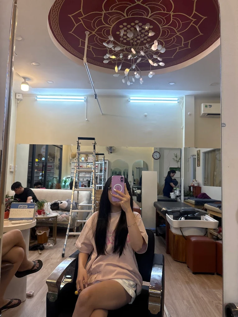 RADIANT SKIN & BROWS